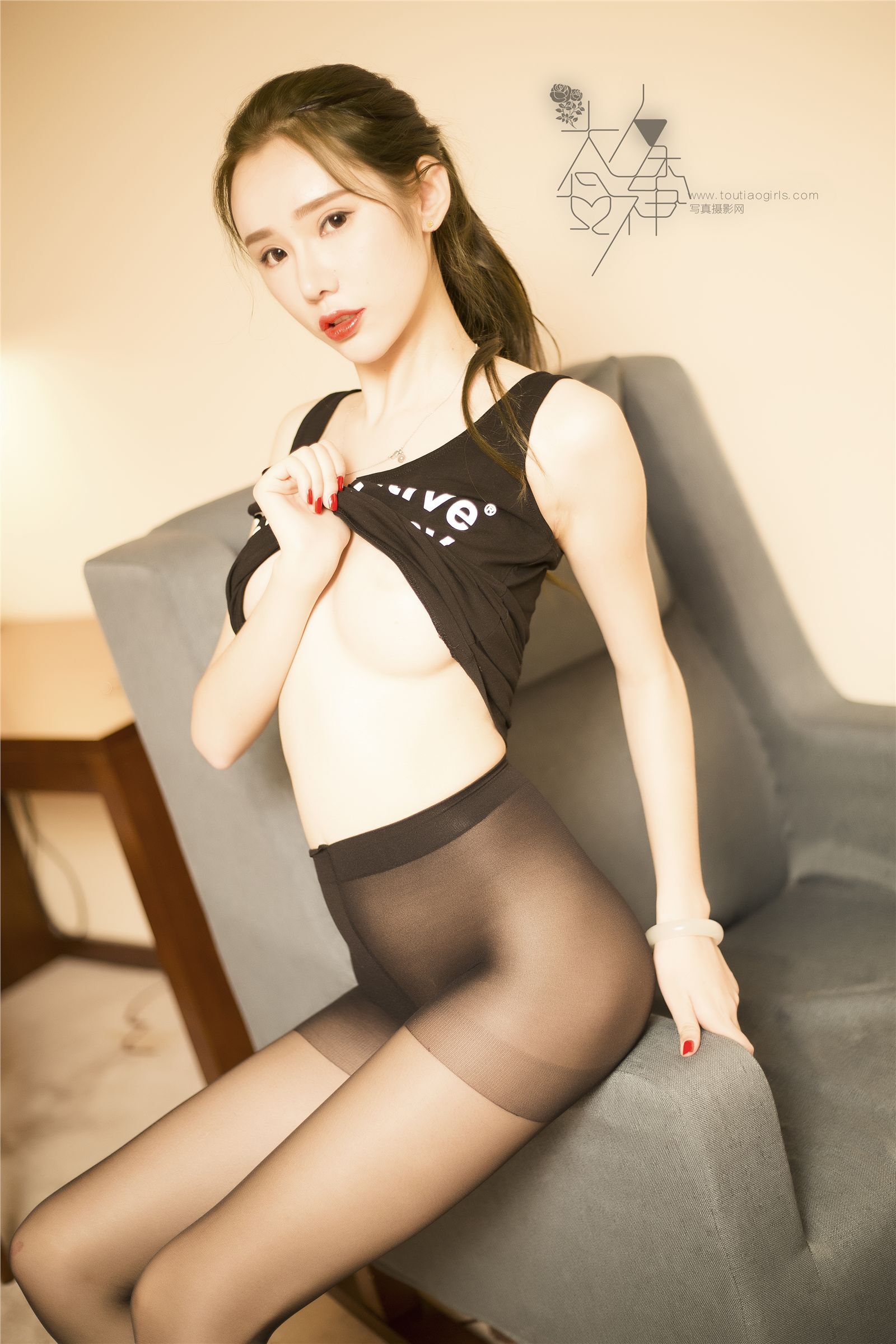 [TouTiao]头条女神 2016-11-06 萌琪琪